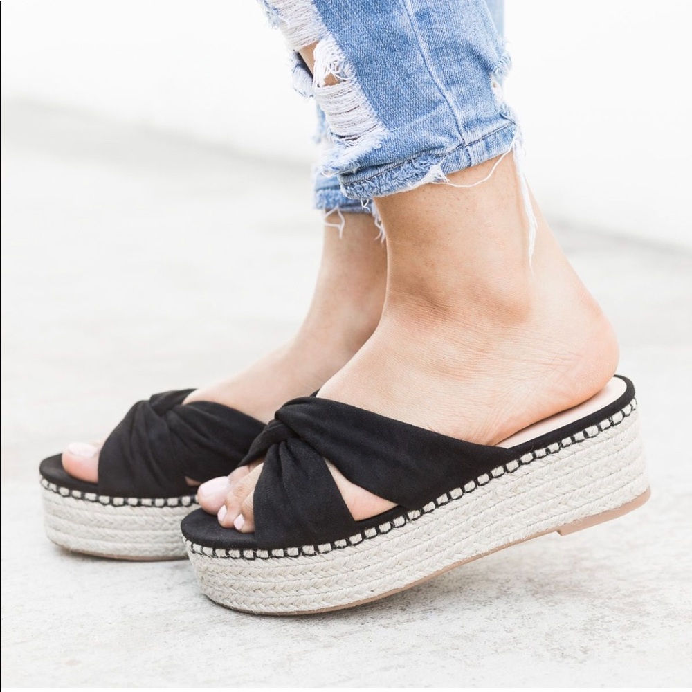 BLACK ESPADRILLE KNOT PLATFORM SANDALS - Picture 2 of 2